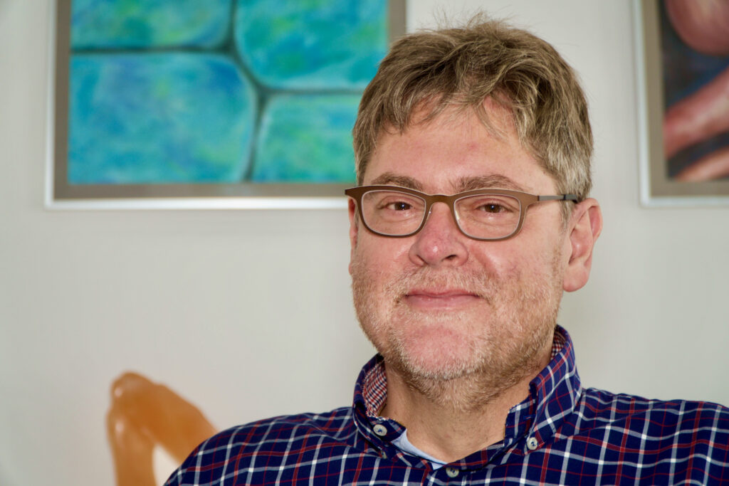 Wolfgang Konietzko bietet Psychotherapie und Paartherapie in Burgwedel und zusätzlich Begleitung hochsensibler Menschen und Onlineberatung an.